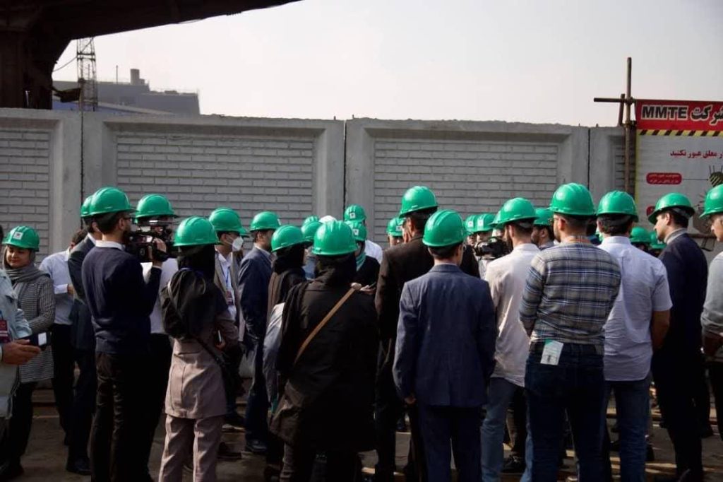 گردهمایی فعالان بازار سرمایه با مدیران شرکت فولاد خوزستان برگزار شد 